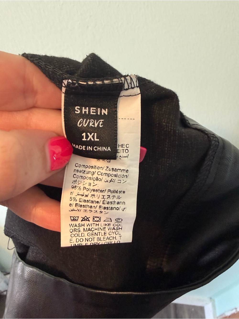 SHEIN Black Faux Leather Mini Skirt - Picture 3 of 3